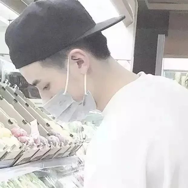 邱菊才紫