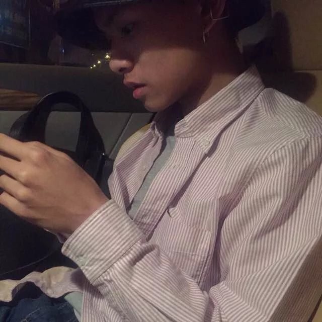 窦烟永睿