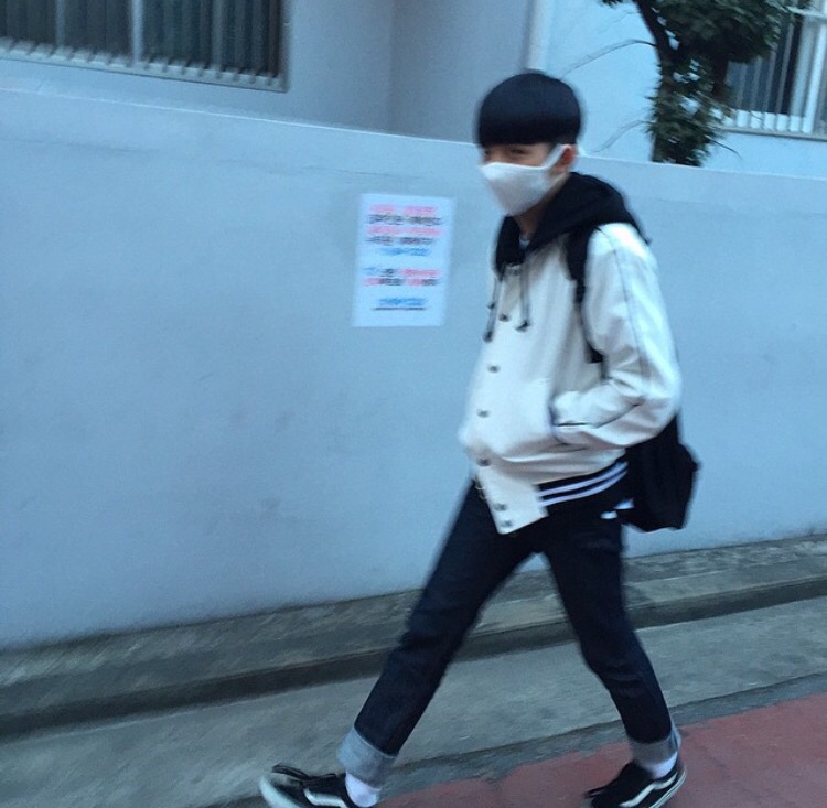 司空韦美琬