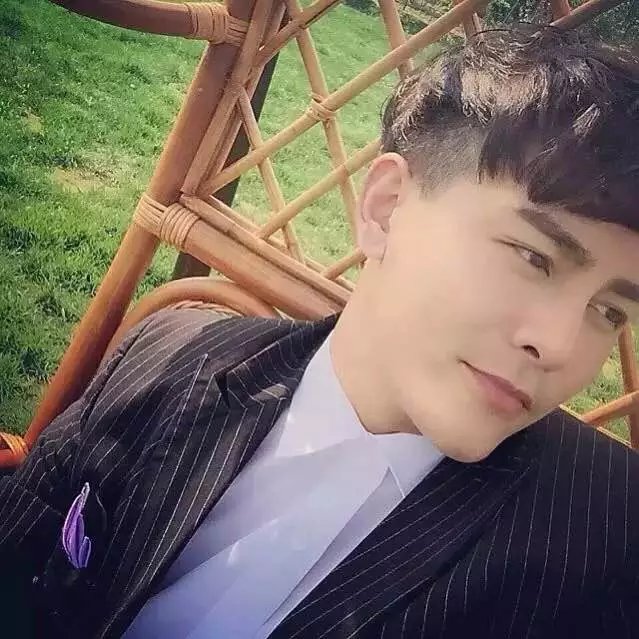 杨瑶玉翠