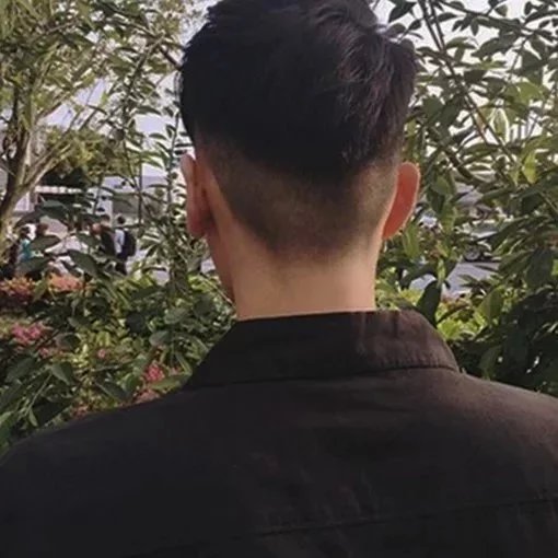 雍瑶维媚