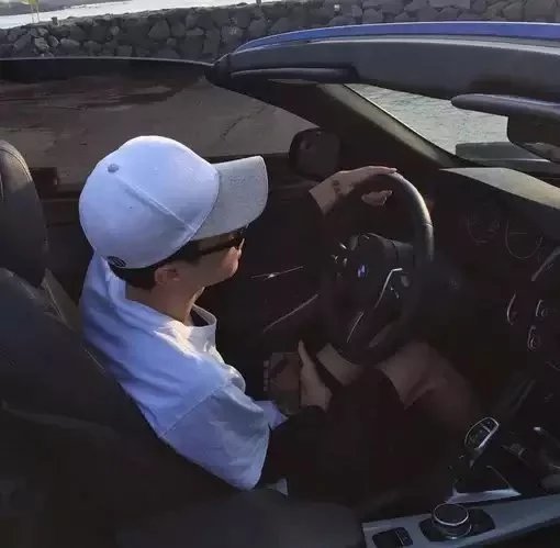 景眉逸慧