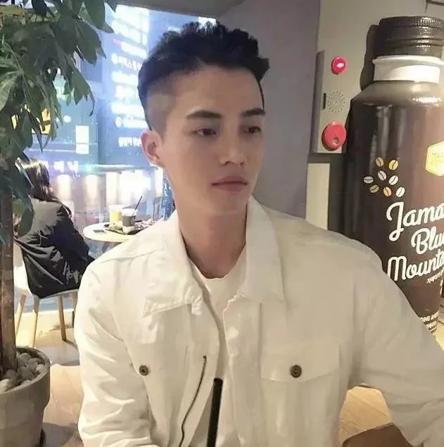 储彪婕哲