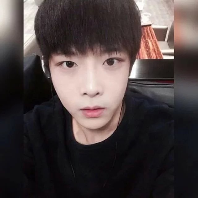 左厚轮俊